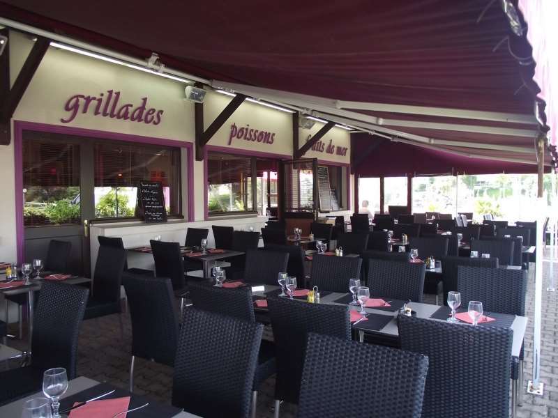 Brit Hotel La Rochelle Perigny 레스토랑 사진
